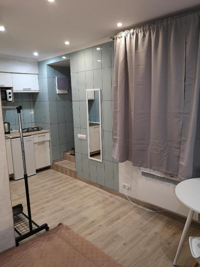 Freedom Apartment On Bazarna Str Lviv Buitenkant foto